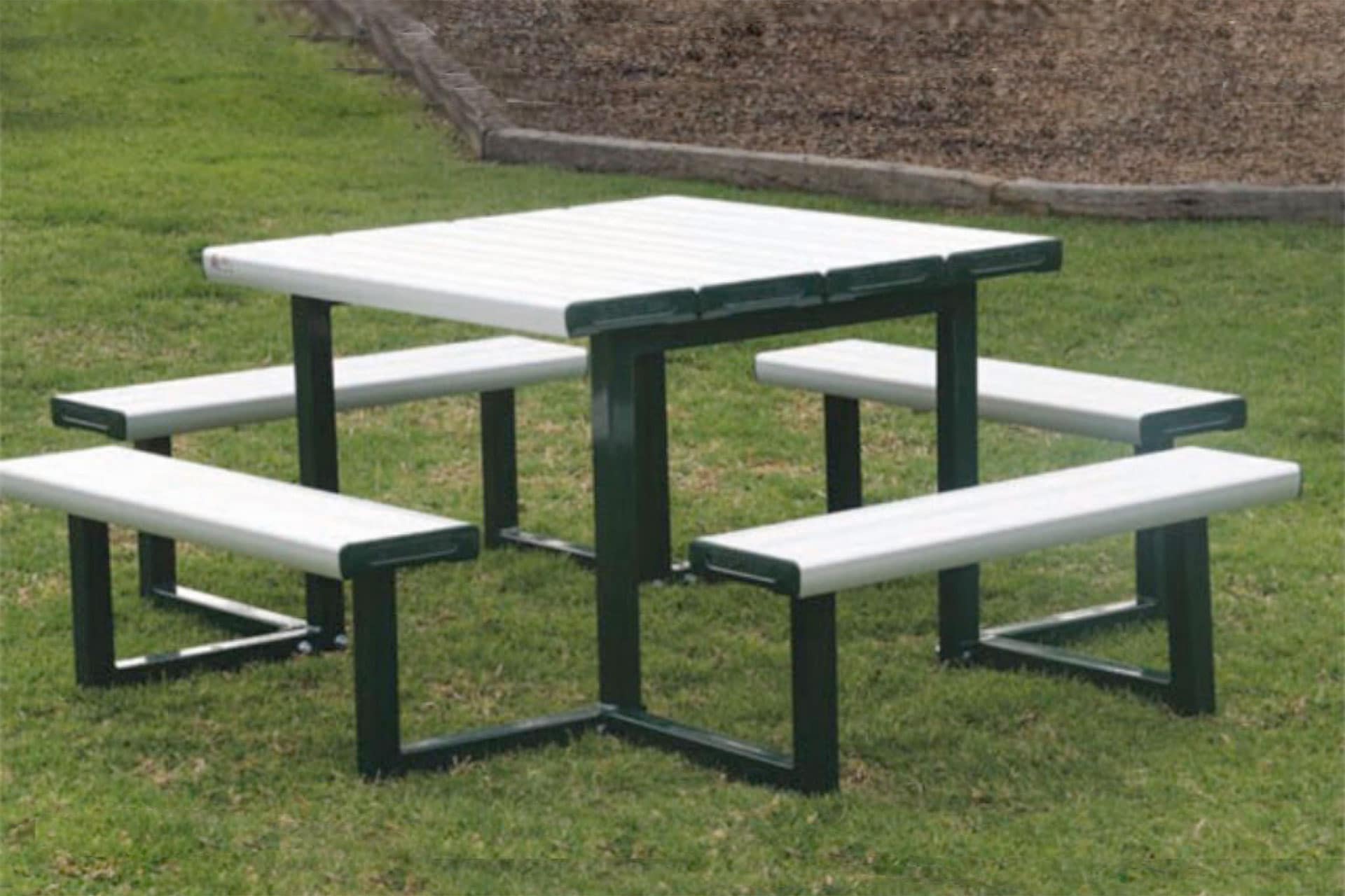 Compact Park Setting powder coated in Colorbond Brunswick Green