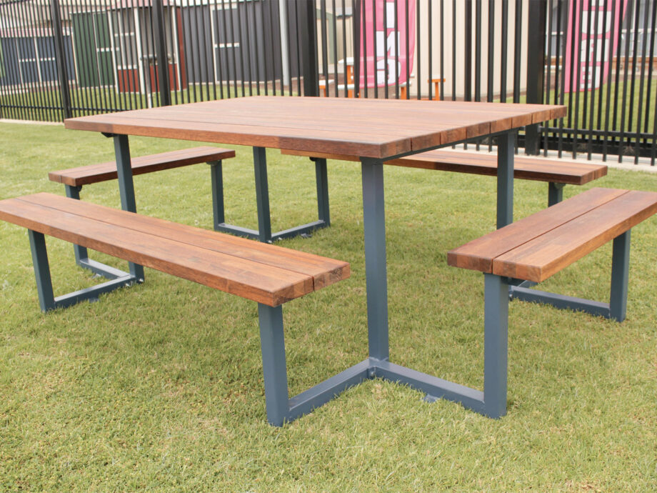 Outdoor Furniture & Aluminium Seating Supplier for Public Parks and